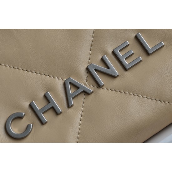 CHANEL 22 Bag