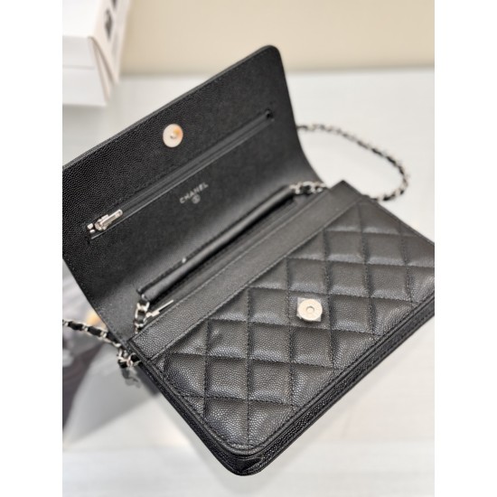 CHANEL WOC
