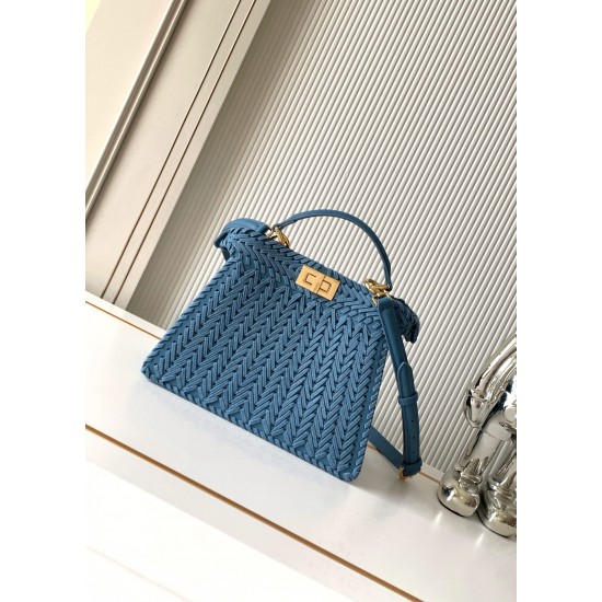 FENDI Peekaboo