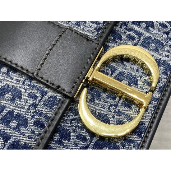 Dior Montaigne