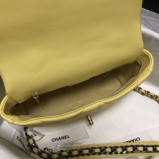 CHANEL 19 BAG