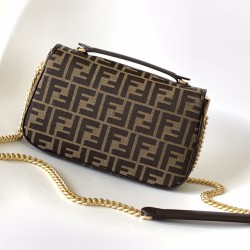 FENDI Baguette