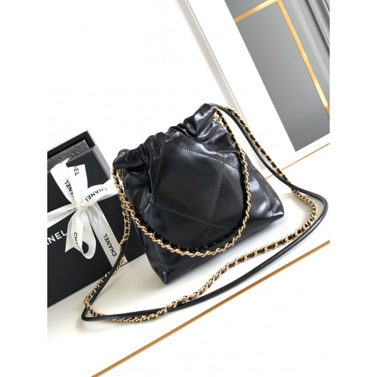 CHANEL 22 Bag