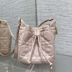 Dior Caro