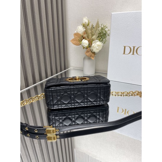 Dior Montaigne