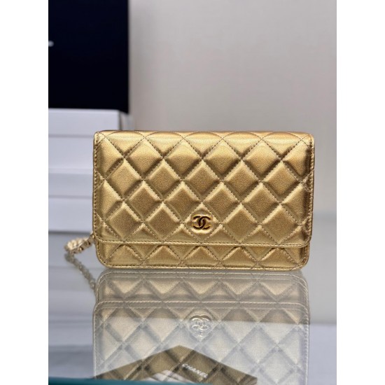 CHANEL WOC
