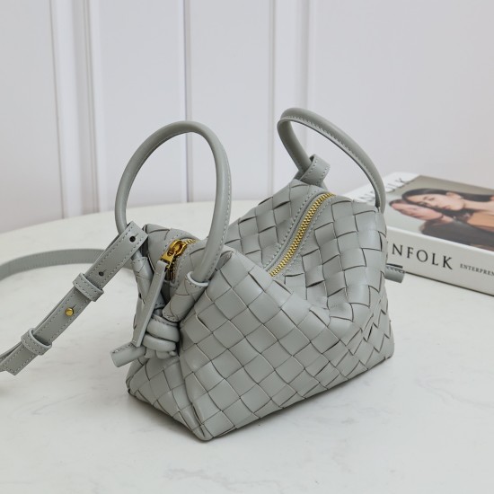 Bottega Veneta Loop