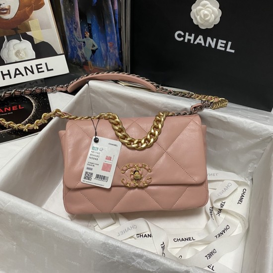 CHANEL 19 BAG