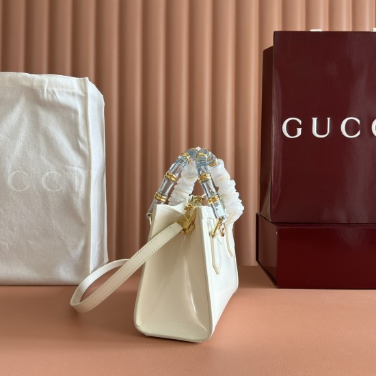 Gucci Diana