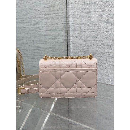 Dior Caro