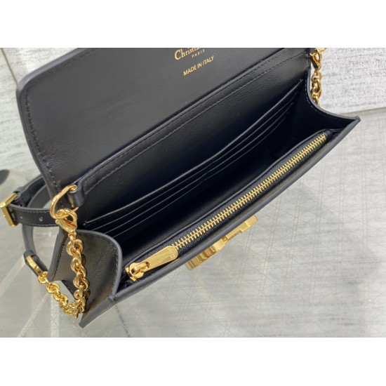 Dior Montaigne