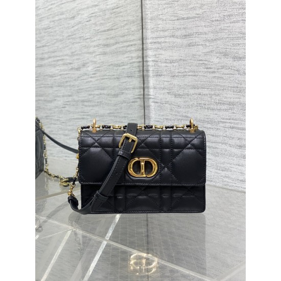 Dior Caro