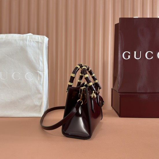 Gucci Diana
