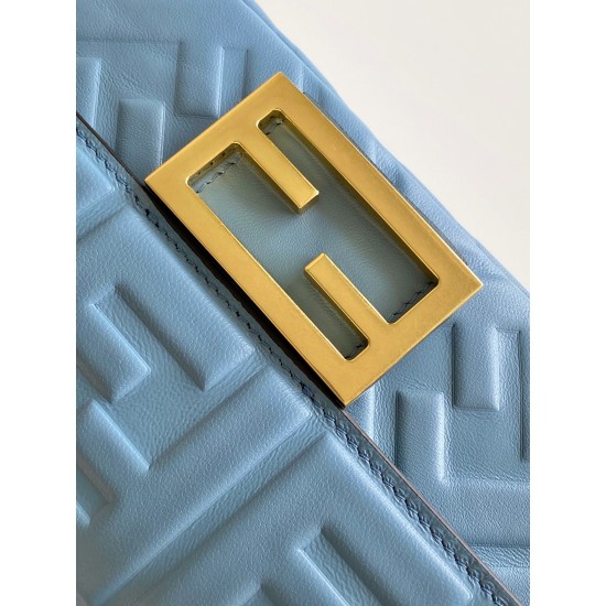 FENDI Baguette