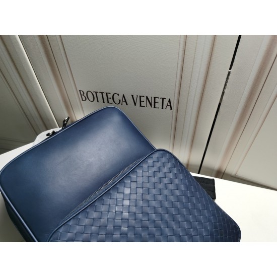 Bottega Veneta More