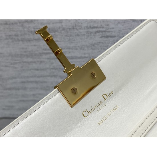 Dior Montaigne