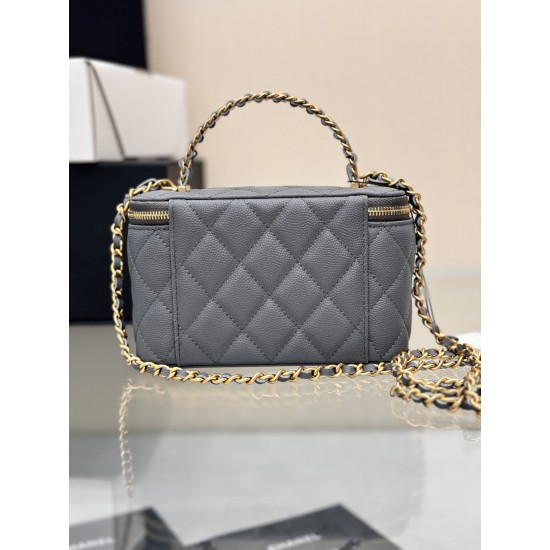 CHANEL WOC
