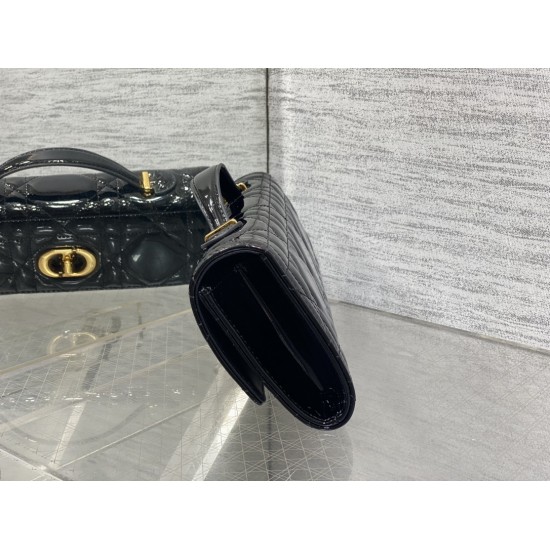 Dior Caro
