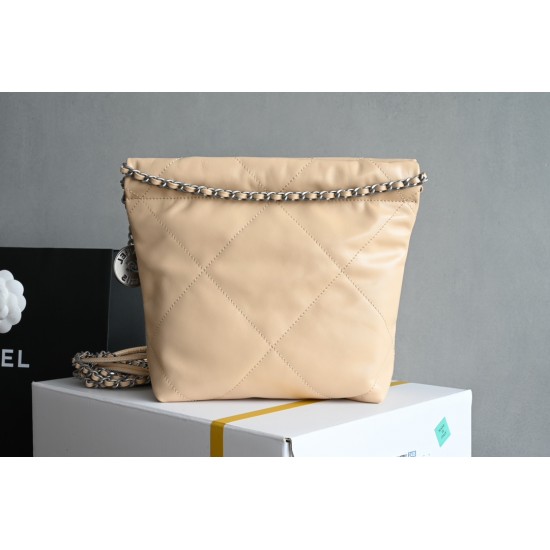 CHANEL 22 Bag