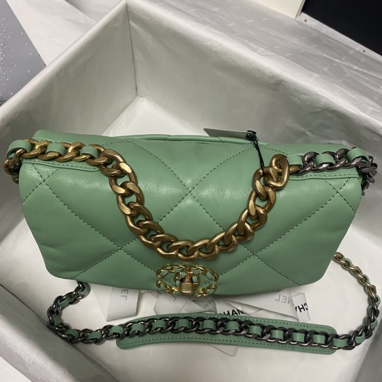 CHANEL 19 BAG