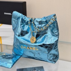 CHANEL 22 Bag