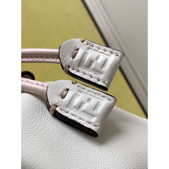 FENDI Baguette
