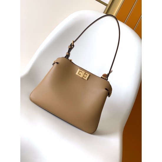 FENDI Peekaboo