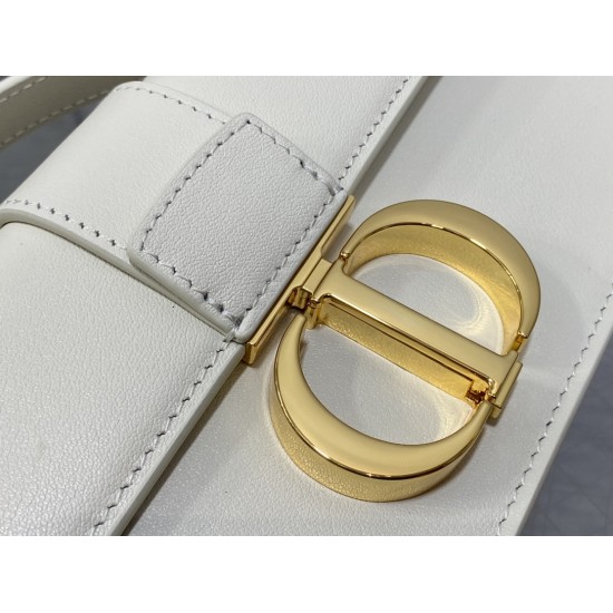 Dior Montaigne
