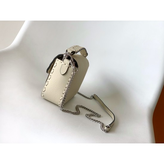 FENDI Baguette