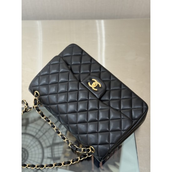CHANEL FLAP BAG