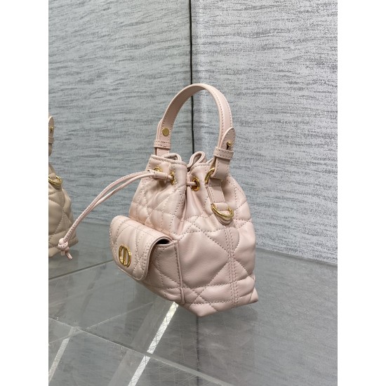 Dior Caro