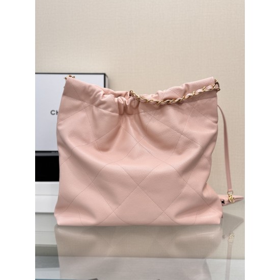 CHANEL 22 Bag
