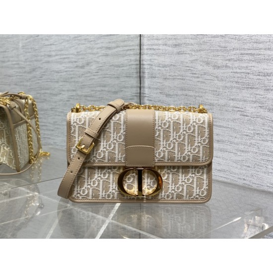 Dior Montaigne