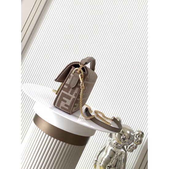 FENDI Baguette