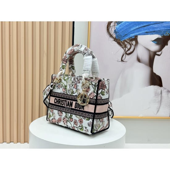 Dior Lady