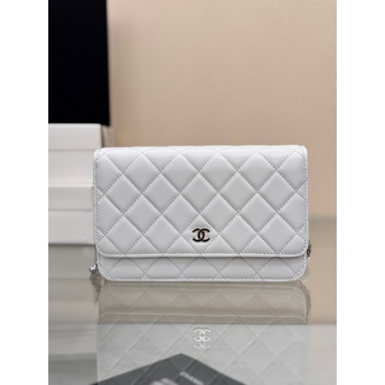 CHANEL WOC
