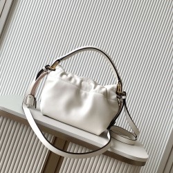 FENDI Baguette