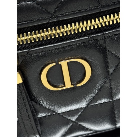 Dior Montaigne