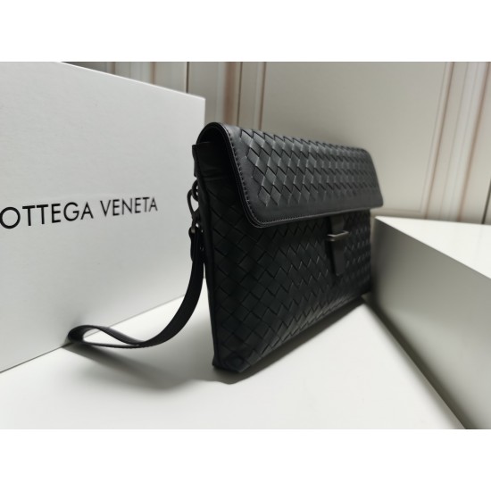 Bottega Veneta More