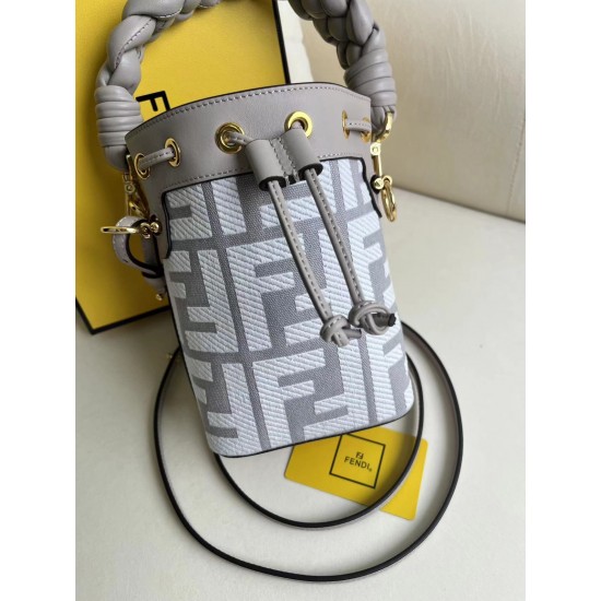 FENDI Bucket Bags
