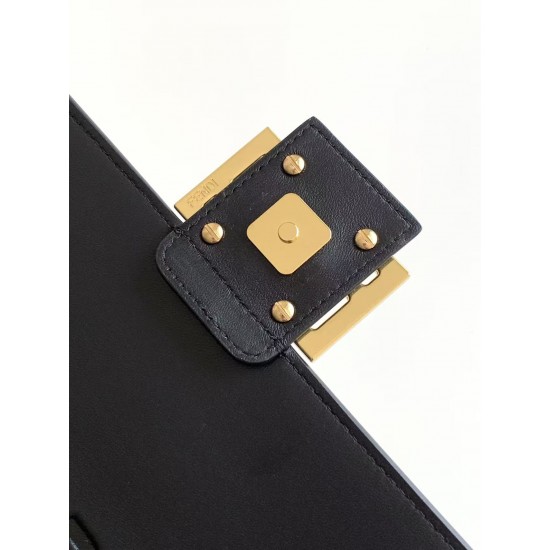 FENDI Baguette
