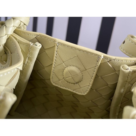 Bottega Veneta Parachute