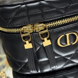 Dior Montaigne