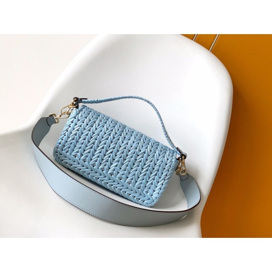 FENDI Baguette