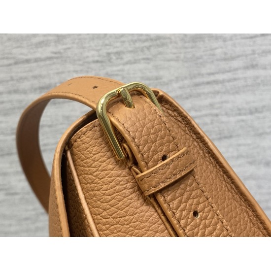Dior Bobby