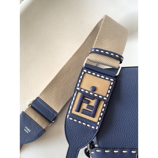 FENDI Peekaboo