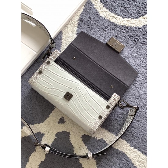 FENDI Baguette