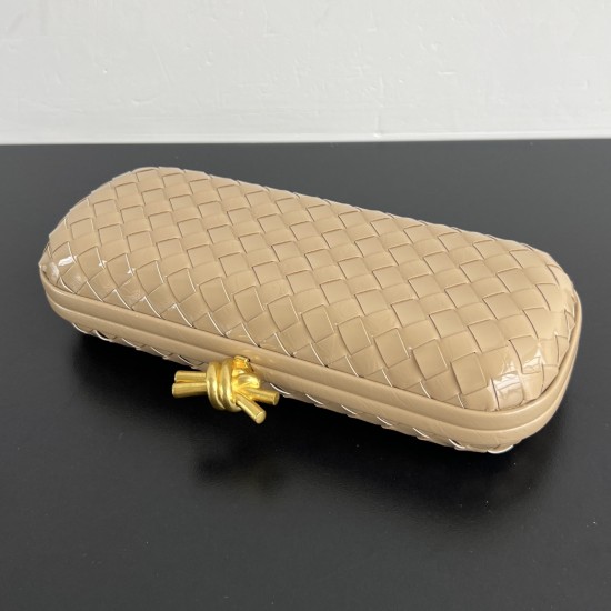 Bottega Veneta More