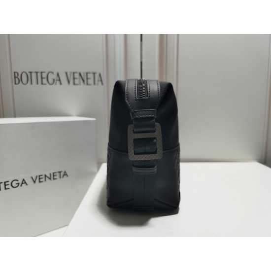 Bottega Veneta More