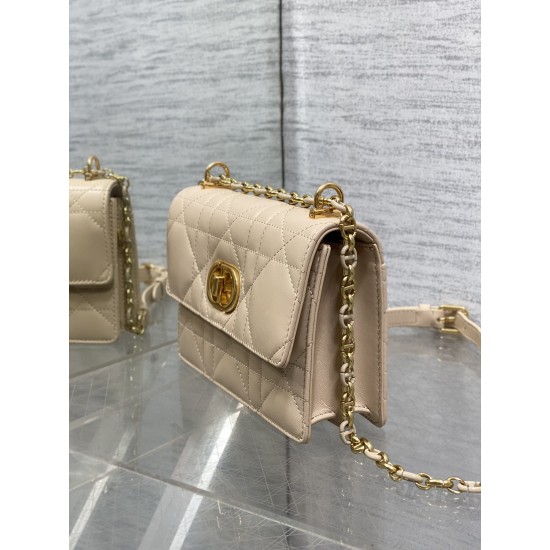 Dior Caro